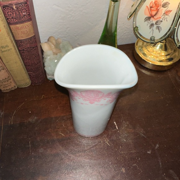 Vintage Beautiful Ftd Pink And White Vase - Picture 3 of 6